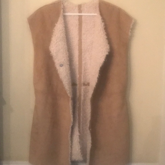“FAUX SUEDE & SHEEPSKIN “ Ladies Vest - Picture 6 of 15